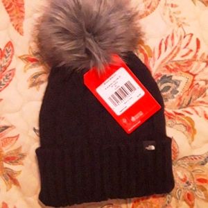 The North  Face Oh-Mega Fur Pom Beanie 💕💕💕
